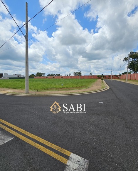 Vende-se, Terreno em Condomínio no Damha III - Res. Uberaba em Uberaba